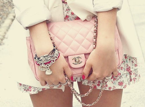 Fashion Girl Pink Chanel4