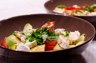 Salade de tomates, avocat et chèvre  2012-09-140