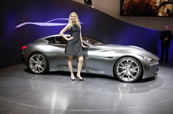 Infiniti essence concept Infiniti-essence-concept-02