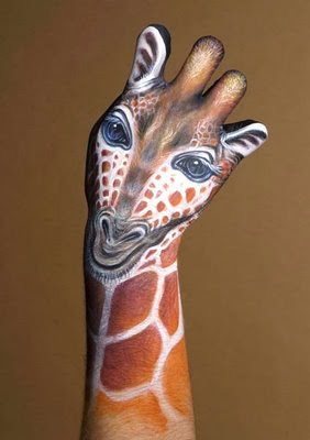 صحيح للفنون جنون Hand_painting_14