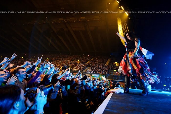 Gira >> "The Evanescence Tour" - Página 10 Evanescence%2BWembley%2BArena%252C%2BLondres%2B-%2BReino%2BUnido5
