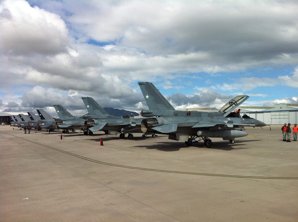 FUERZA AEREA DE CHILE (FACH) - Página 23 8hy0