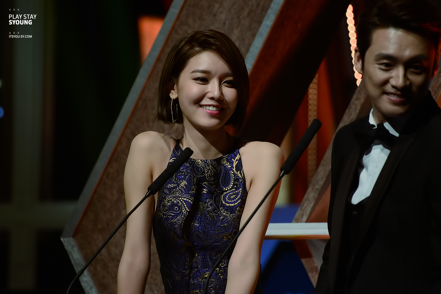 [PIC][09-10-2015]SooYoung đảm nhận vai trò MC cho "2015 Korea Drama Awards" + Nhận giải "Female Excellence Award" vào hôm nay 0210_47