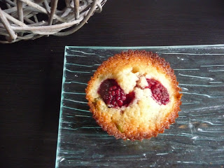 financiers aux pistaches et framboises P1070321