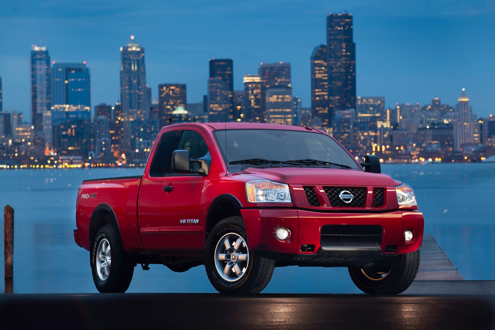 Basé sur l'ordre alphabétique, des noms de voitures, camions, dragsters, vélos, motos, tracteurs, bref tout ce qui roule !... - Page 13 2014-Nissan-Titan%5B1%5D