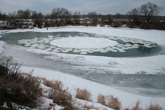 صور مدهشه وغريبه Ice_circle