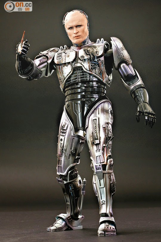 [Hot Toys] Robocop: Battle Damaged Version & Alex Murphy 1/6 Scale Ro11