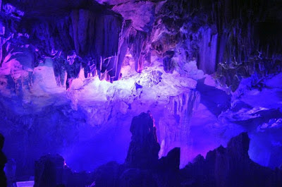 من الكهوف الجميلة حول العالم كهف قصبة الناي (Reed Flute Cave) في الصين 6