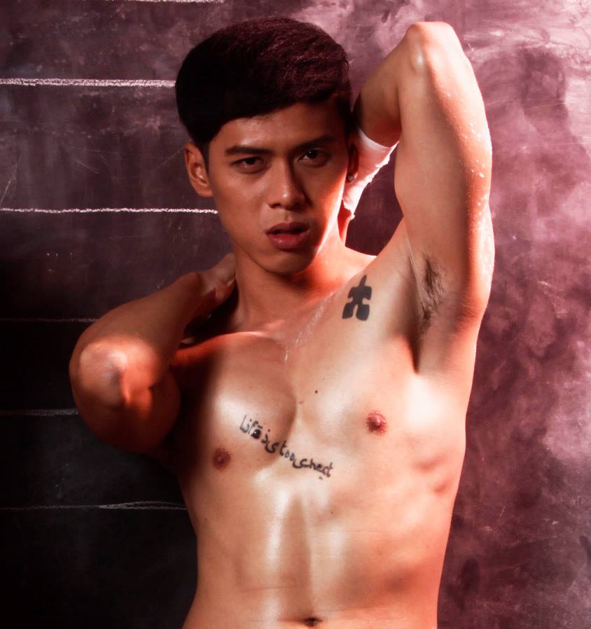 Hot boy nude: Lê Phạm Huyền Vũ ( Cute face + Nice body ) 1231429_3582261492661_724889545_n