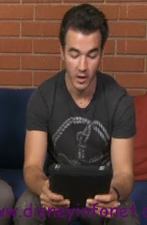 Live chat de Kevin en Fotos Kevin-Jonas-Chat