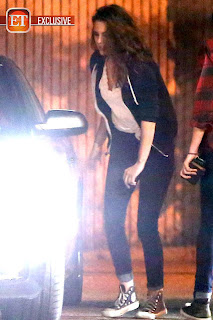 10 Abril-Fotos de Rob, Kristen y sus amigos celebrando el cumpleaños de Kris - 09 de abril 425_Kristen_Stewart_KStewartBIRTHDAYexclu0409_02_X17