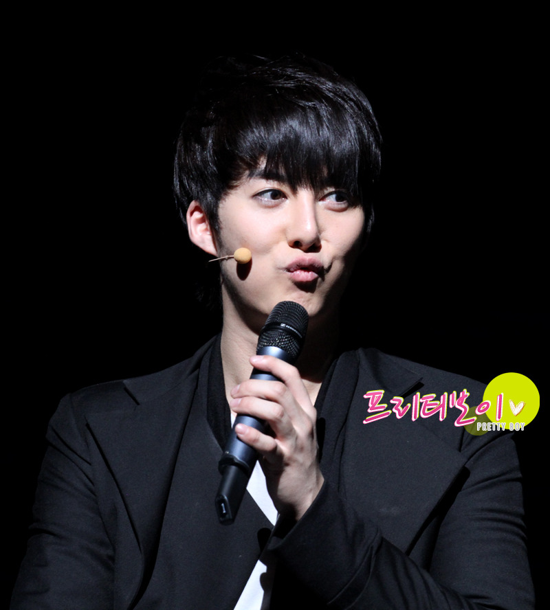 SS501 Kim Hyung junio cautiva a 3.000 aficionados japoneses en Showcase Solo 2