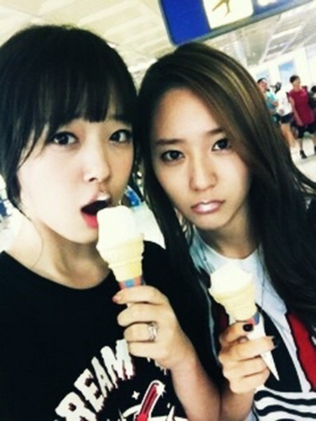 [JungLi] ¿Jugamos? [Colección de Drabbles] Sulli_krystal_ice_cream