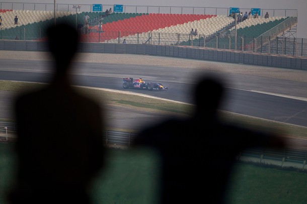 Première image de Indian circuit GP dévoilant avec Red Bull F1 voiture Red-Bull-Racing-in-Indian-F1-Track-7