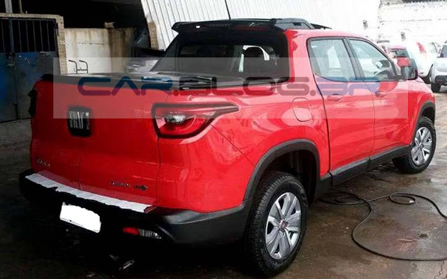 Fiat Toro 2.016 Fiat-Toro%2B%25284%2529