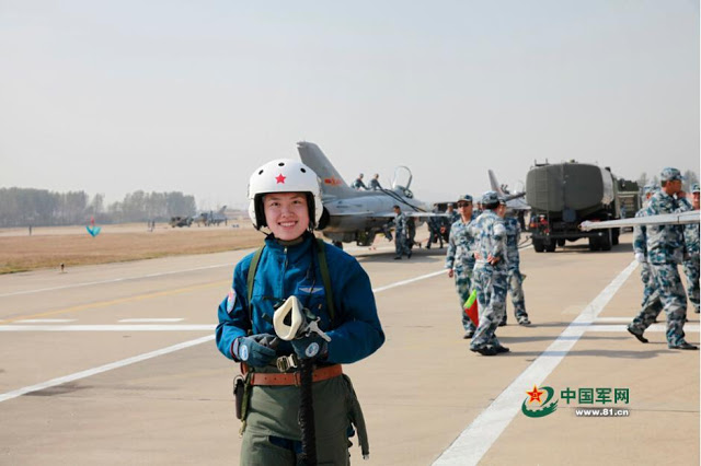 النساء في جيوش العالم  - صفحة 4 Chinese%2Bwoman%2Bpilots%2Bin%2BPLAAF%2B10