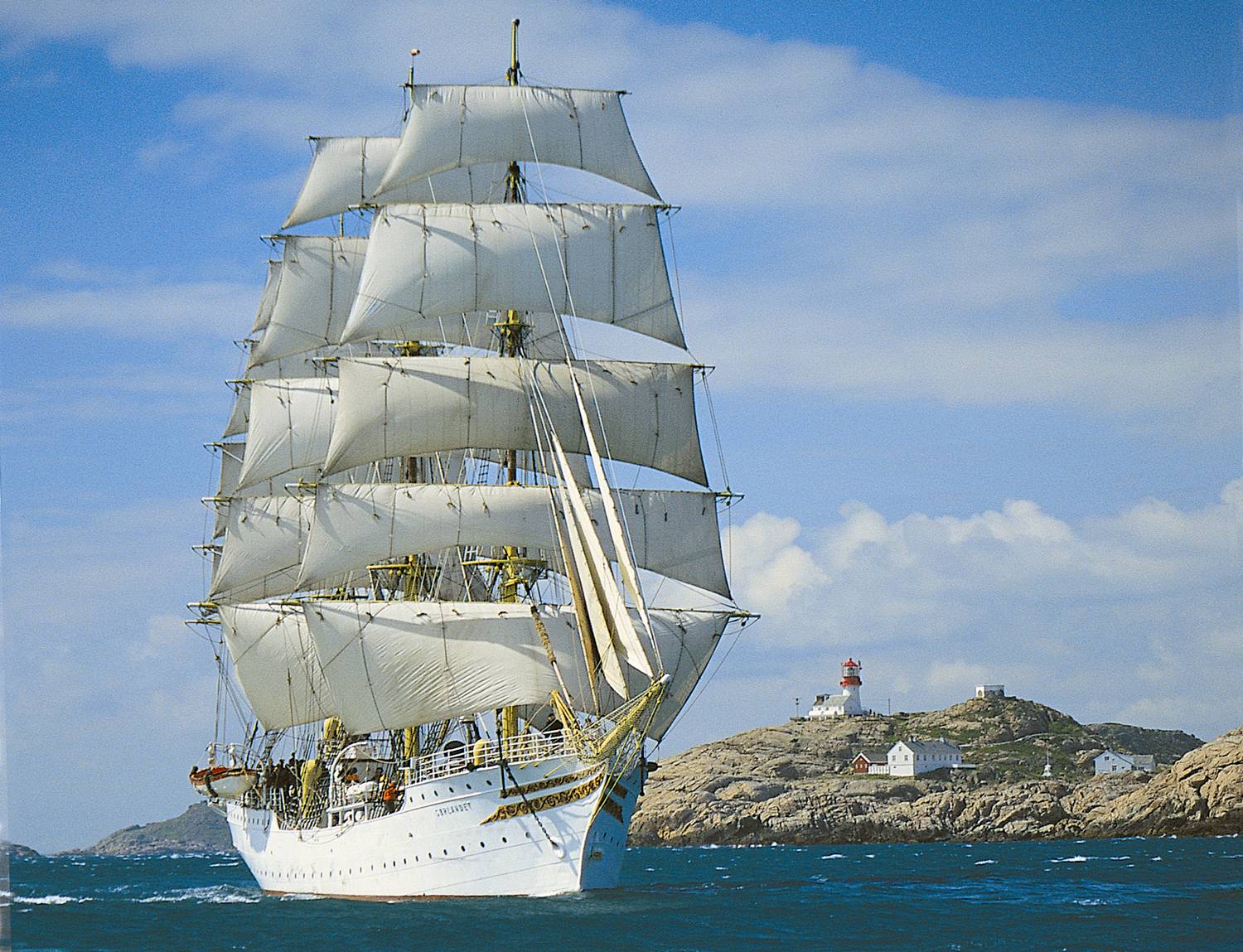 le bateau d'Ajonc à découvrir trouvé par Blucat - Page 2 Baat