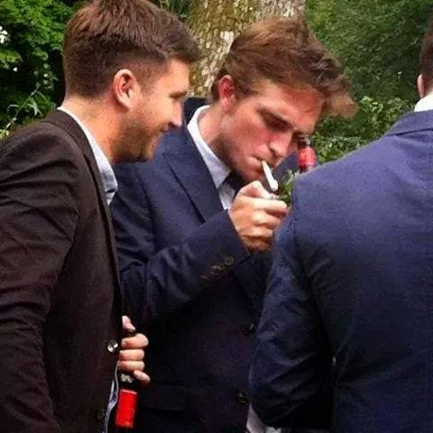 31 Agosto - Nuevas Fotos de Rob en la boda de su amigo Bobby Long!!! (30 de Agosto) 10632717_776282005727777_5246141358856941667_n