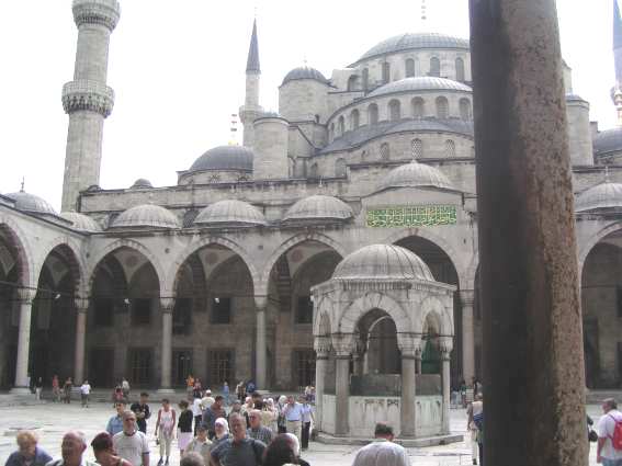 تركيا بلد الطبيعة الخلابة  Istanbul_Blaue_Moschee