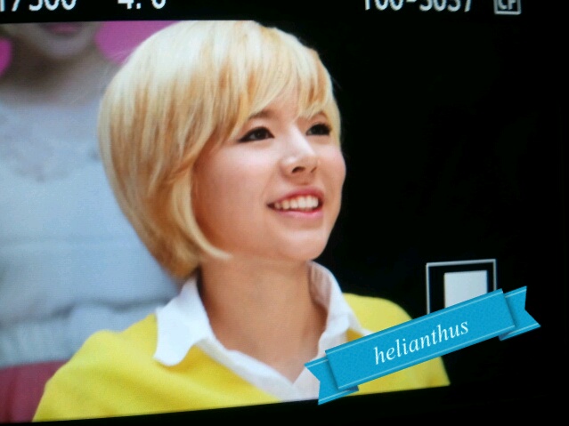 [PICS][29.03.12] Sunny, Hyoyeon, Sooyoung @ Lotte Fansign Event B7rqh