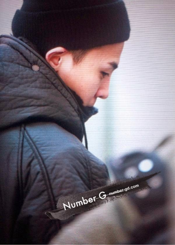 [20/11/2014][Pho] TAEYANG và GD tại sân bay đến Osaka Osaka-gd-taeyang_007