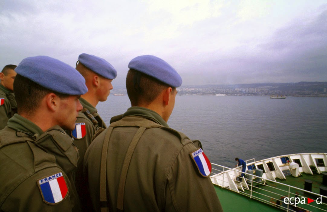 Medjugorje les bombes, les mines et la Gospa, et le chapelet de Vicka. 07-92-107-01