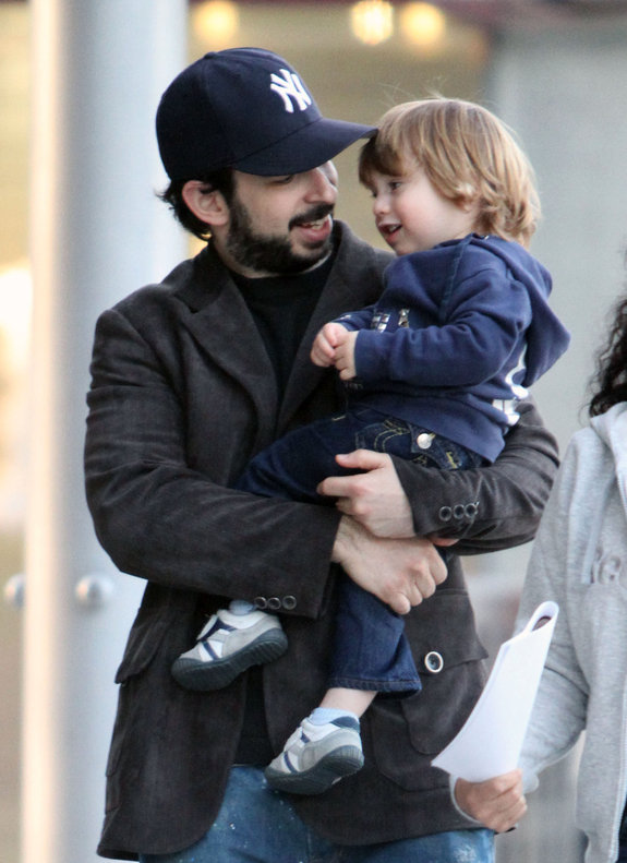 [Fotos] Jordan y Max de paseo por Beverly Hills 14/12 Fp4210535bratmanjordanf