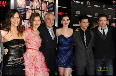 taylor lautner en la premiere de valentine's day !! Vday4