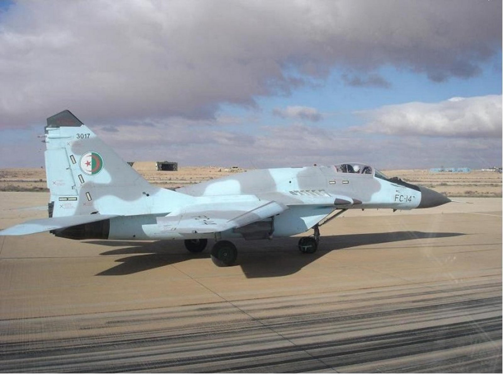 الميغ 29 والقوات الجوية الجزائرية  MIG-29SMT%2BFC-14%2B3017%2BARGELINO%2B1