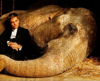 Water for elephants (Jacob Jankowski) Post-Produccion - Página 11 Water-for-elephants-robert-pattinson