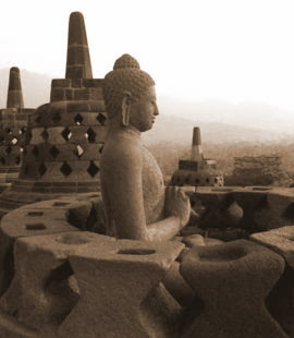 Candi BOROBUDUR buatan SALOMO, hahahaha... Arca-budha-borobudur