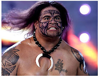 Umaga'nın peruğu Wwe_umaga