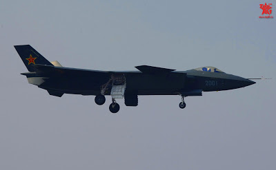 Chinese Chengdu J-20 stealth fighter - Page 2 1294875077_68034