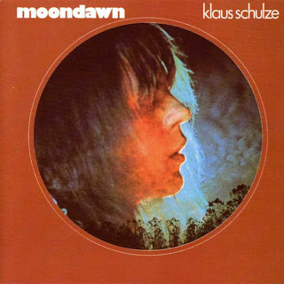 Discos que cada vez te dicen más Moondawn_front