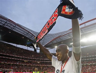 Fotos e Videos dos Festejos do 32º Titulo do SL BENFICA Luisao