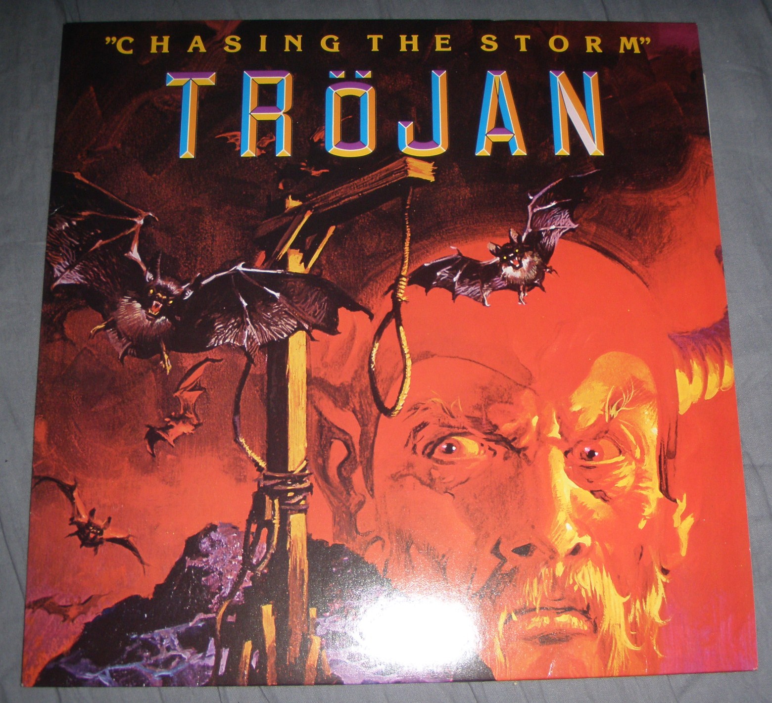 Tröjan (UK) - Chasing the Storm, 1985 [FLAC and MP3 vinyl rip] P3280001