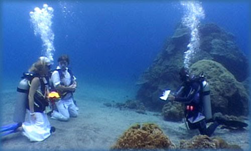 زواج تحت الماء  Underwater1b