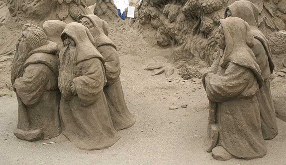 ابداع فن النحت على الرمال Sand-castles-09