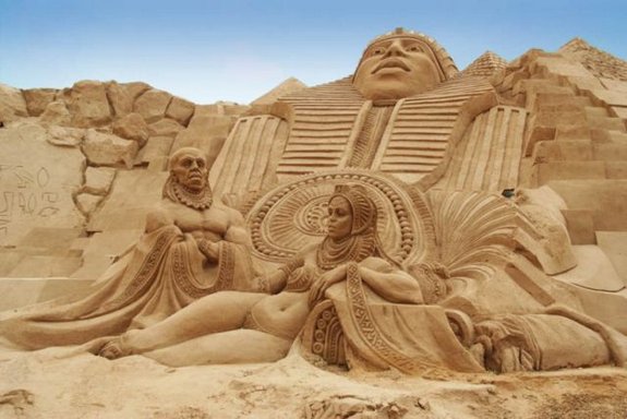 ابداع فن النحت على الرمال Sand-castles-38