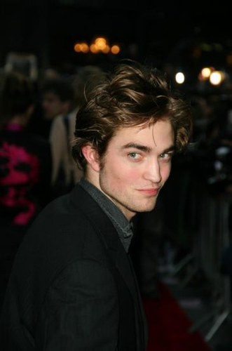 Team Fan: Robert Pattinson - Página 8 Robert-pattinson-20081208-476779