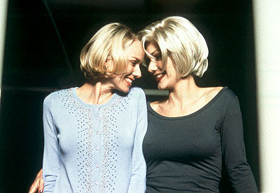 ¿Qué película recomiendas? - Página 2 Naomi_watts_laura_harring_mulholland_drive_001