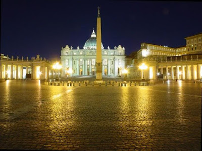 La Santa Inquisición Católica . Compendio Histórico de 2000 años de Terror y Crímenes cometidos por sus sacerdotes en nombre de su Señor y Dios . Vaticano01