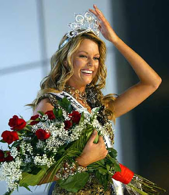 2004 | MISS UNIVERSE |  JENNIFER HAWKINS  1