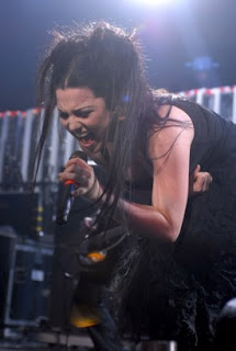 Çığlık çığlığa amy lee 11662386626pa4