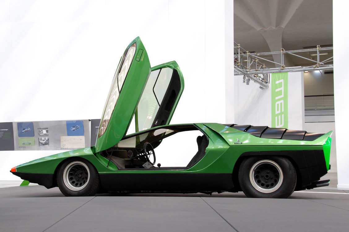 Alfa Romeo Resimleri Bertone-Alfa-Romeo-Carabo-9