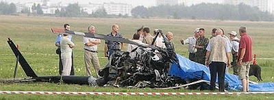 [Internacional] Piloto morre em evento de helicóptero na Bielorrússia 13_heli_crash_Belarus