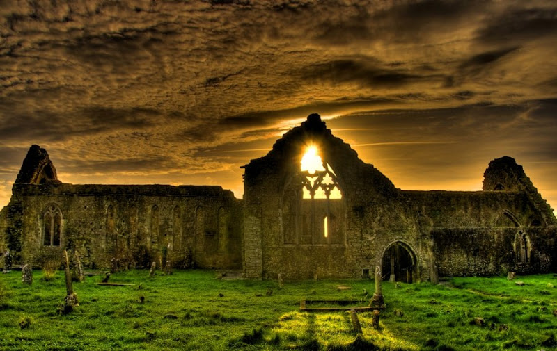 ரசிப்பவர்களுக்கு மட்டும் - Page 13 Ruins_of_Ireland_-_Domenican_Priory_Athenry_1