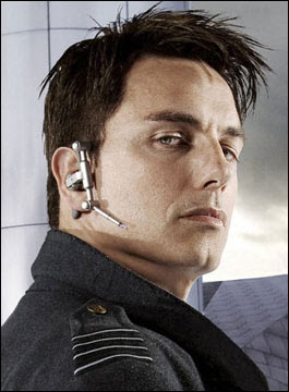 Doctor Who~! Captain-jack-harkness