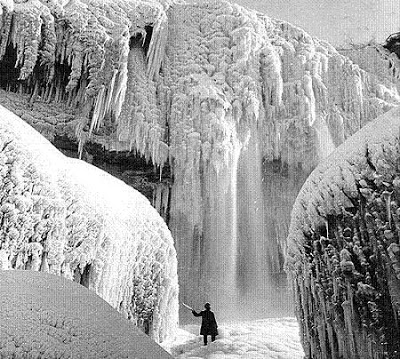 Foto Bekunya Air Terjun Niagara 1911 Beku1