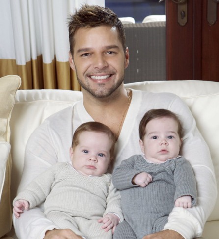 Cristo de la Buena Muerte - Página 14 Hijos-ricky-martin